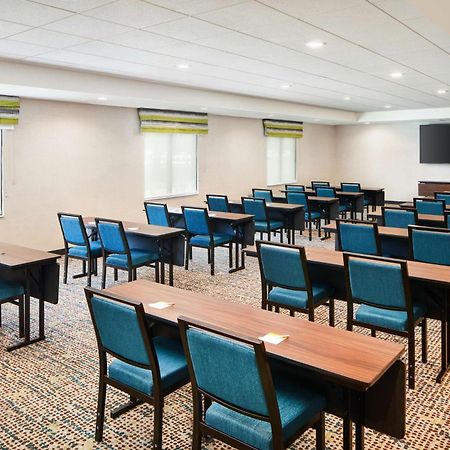 Hampton Inn クルーイストン エクステリア 写真