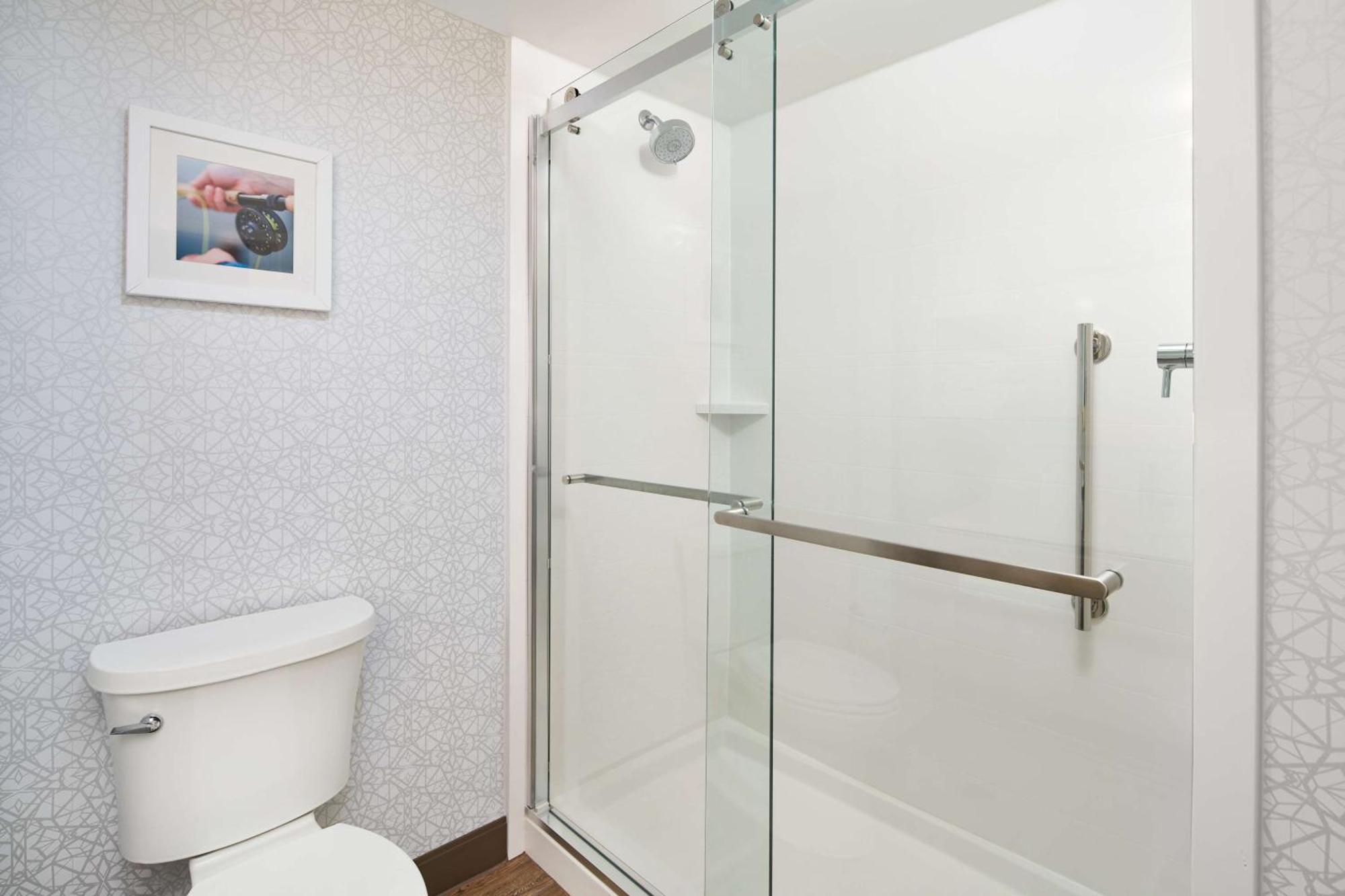 Hampton Inn クルーイストン エクステリア 写真