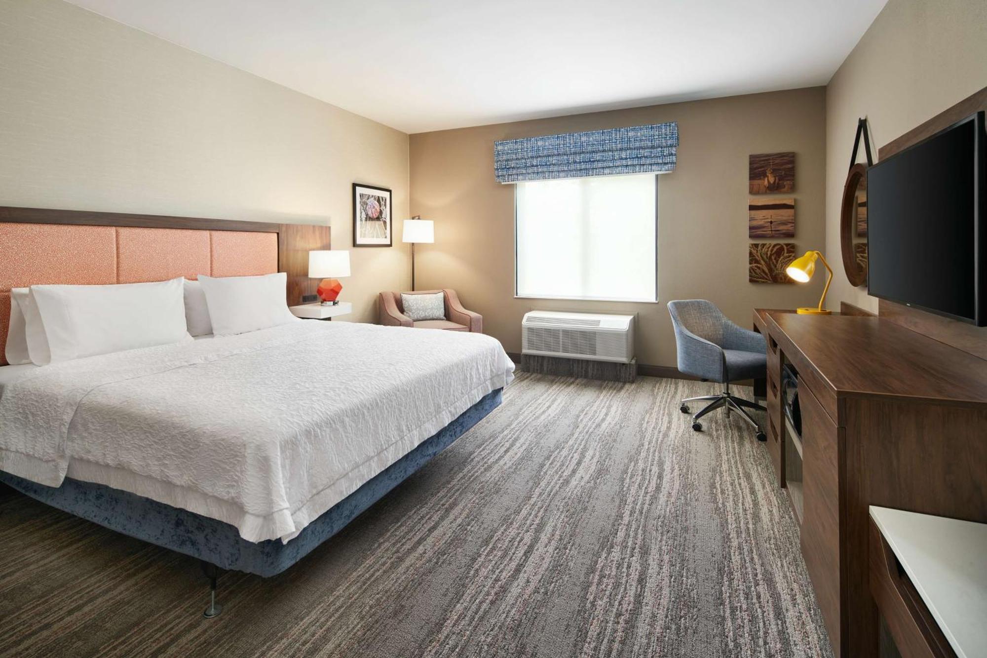 Hampton Inn クルーイストン エクステリア 写真